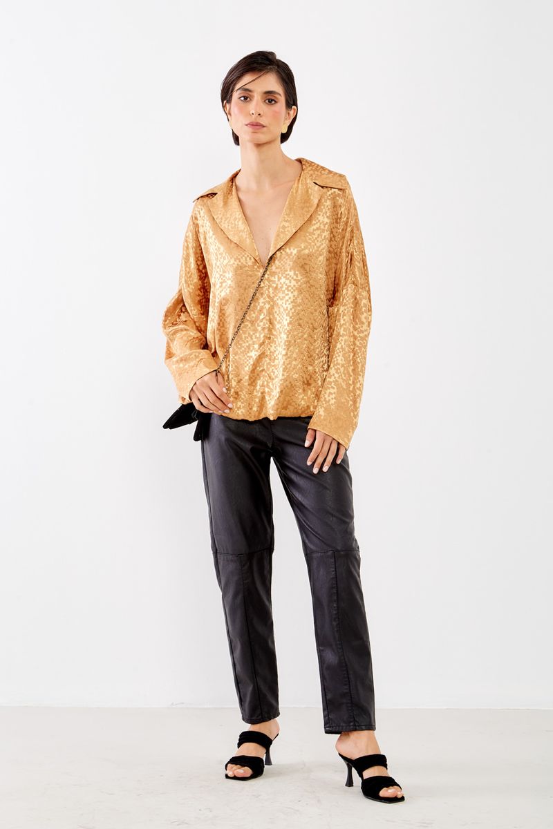 01045382_0003_1-BLUSA-BALONE-JACQUARD-PLAY