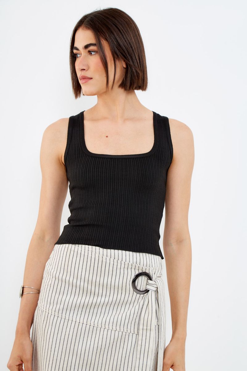 01044215_0002_2-REGATA-TRICOT-DECOTE-QUADRADO
