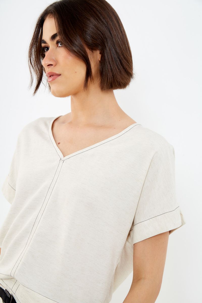 01044959_0004_3-BLUSA-DEC-V-ABERTURA-MANGA