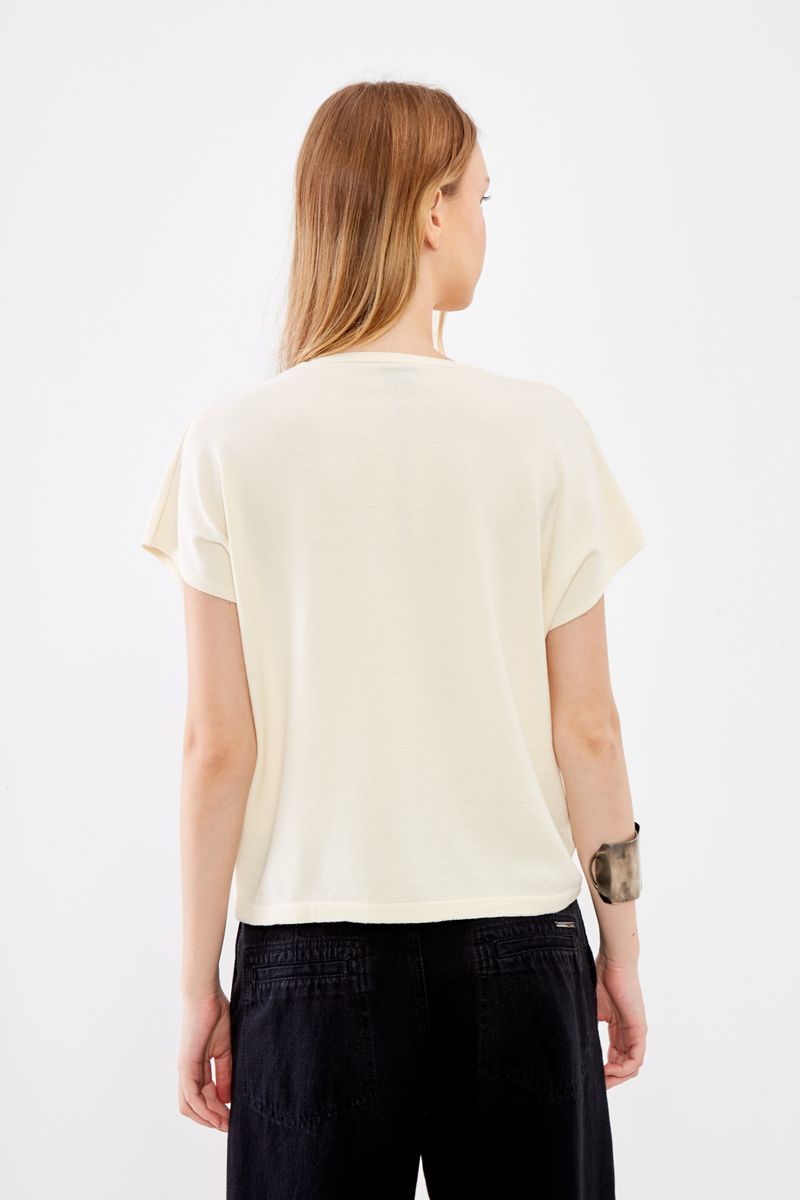 01044329_8343_4-BLUSA-TRICOT-DECOTE-V