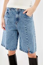 01046959_0057_2-BERMUDA-JEANS-FENDA-BARRA