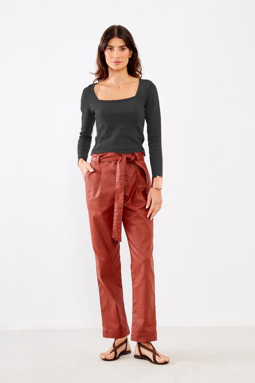 Blusa Tricot Decote Quadrado - Preto