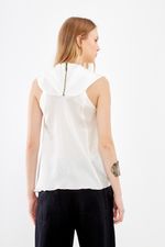 01044980_0072_4-BLUSA-GOLA-ALTA-DRAPEADA