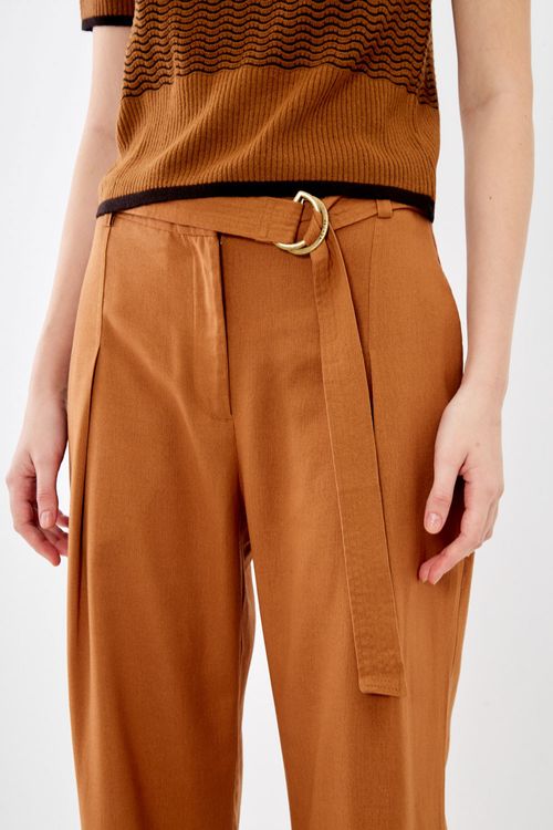 Calça Flare Casual - Caramelo