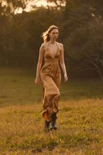 01046191_0003_1-VESTIDO-LONGO-JACQUARD-PLAY