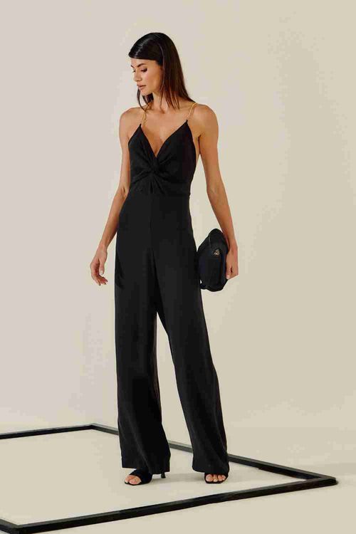 Macacão Detalhe Alça - Preto