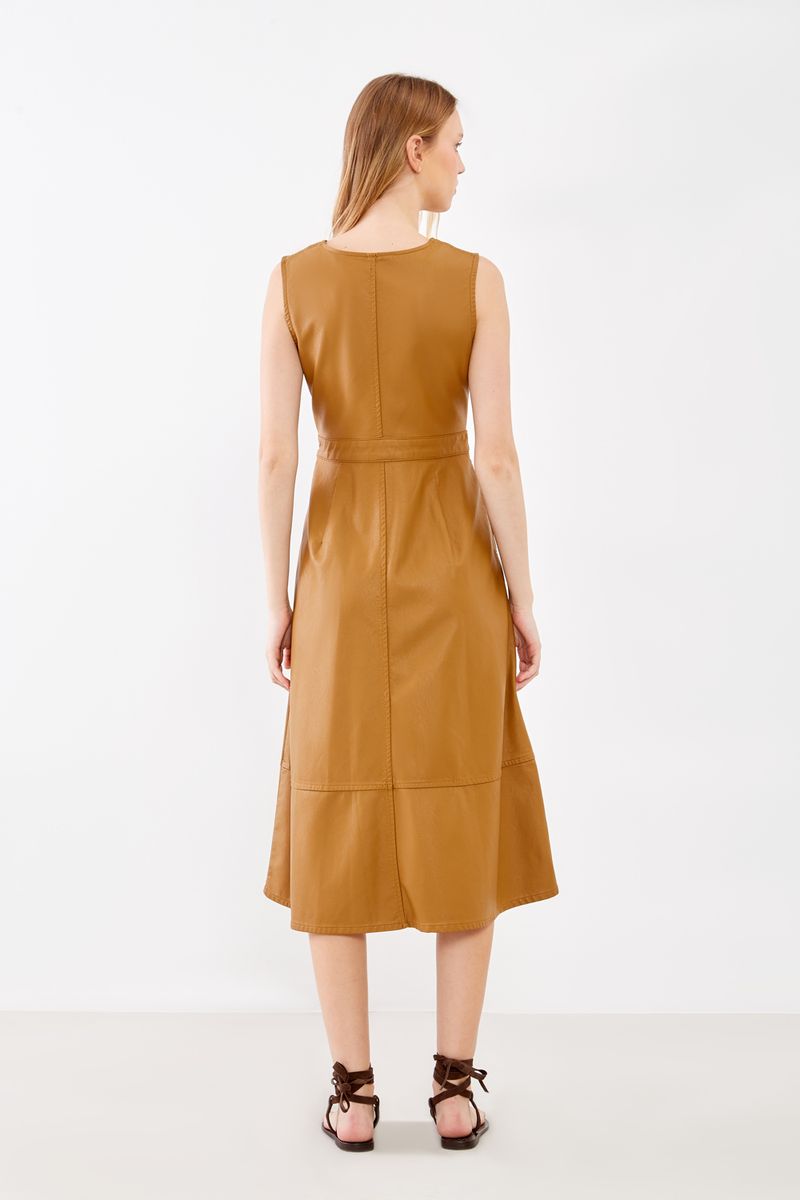 01045275_8142_3-VESTIDO-TRANSP-COURO-PU
