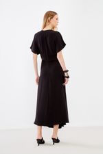 01045587_0002_3-VESTIDO-CASUAL-DECOTE