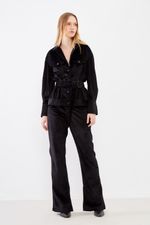01045221_0002_1-CALCA-FLARE-VELUDO-5-BOLSOS