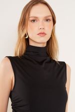 01046053_0002_4-VESTIDO-MALHA-LONGO-GOLA