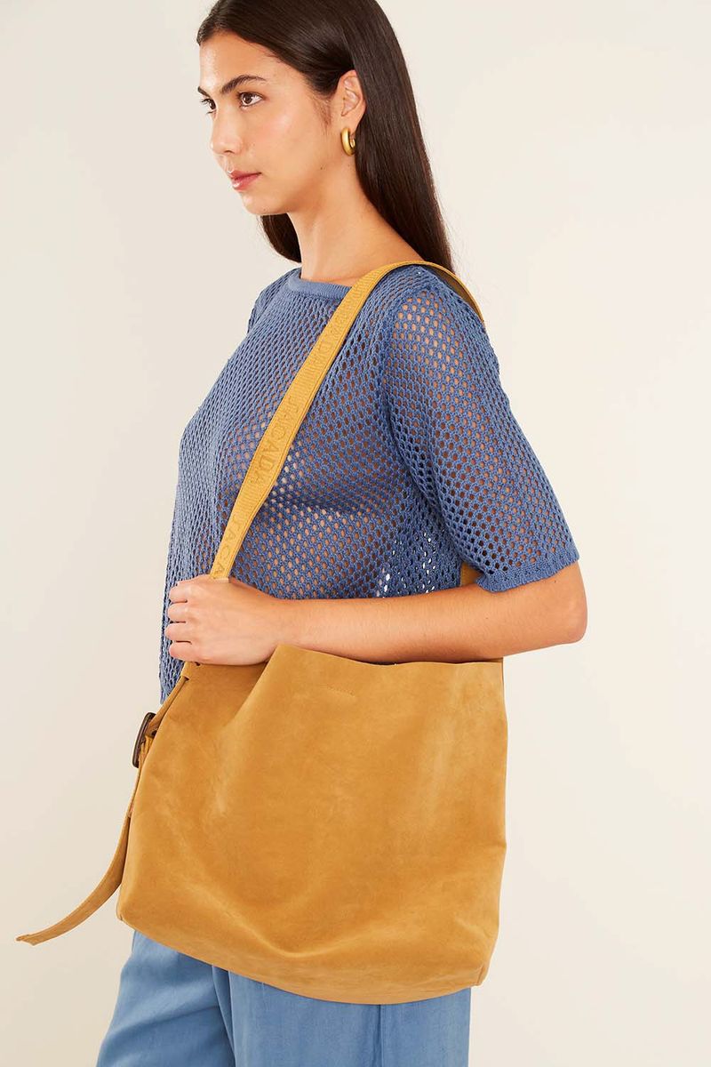 01043440_0069_1-BOLSA-CAMURCA-SACADA