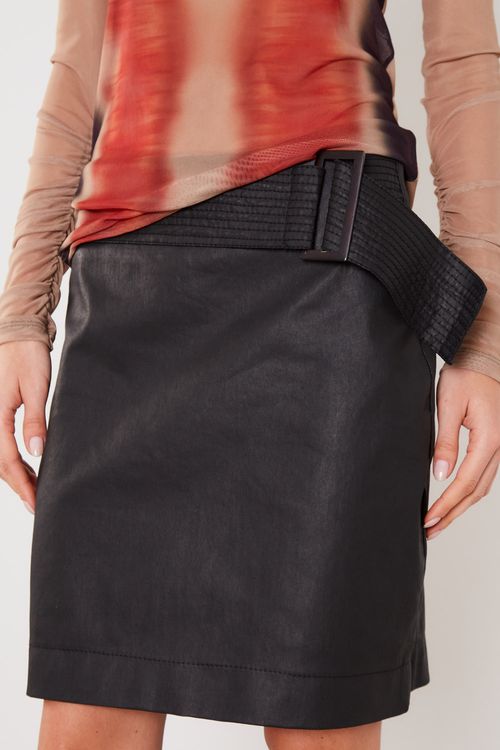 Saia Resinada Cinto Pespontado - Preto