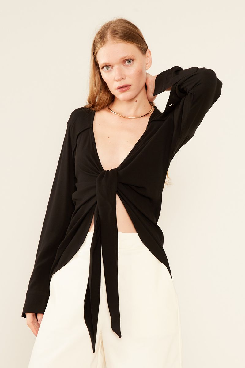 01047608_0002_2-BLUSA-AMARRACAO-PUNHOS