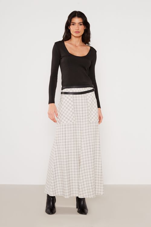 Blusa Tricot Manga Longa Decote - Preto