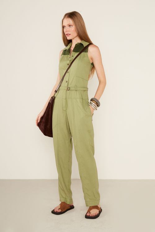 Macacão Casual Com Recortes - Verde Menta