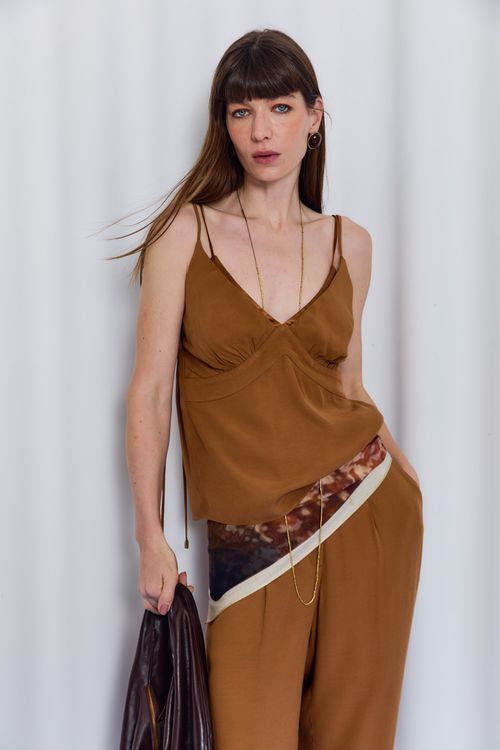 Blusa Casual Alça Dupla - Camelo