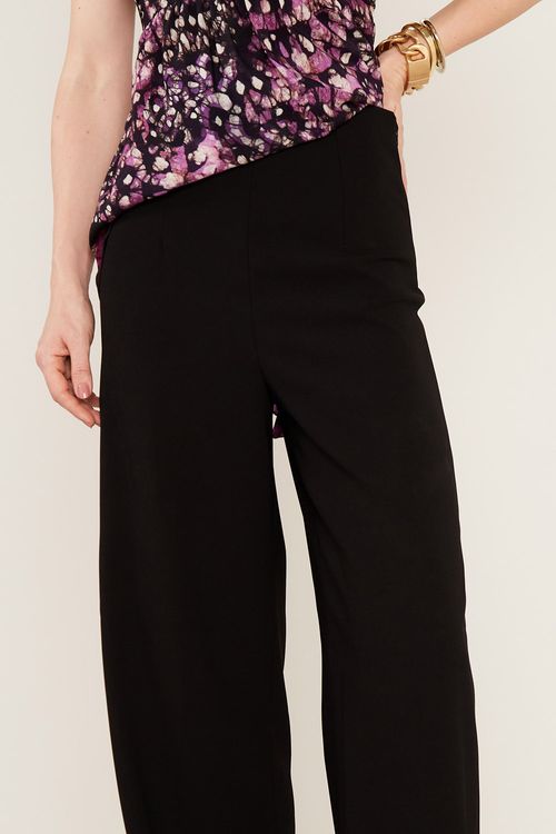 Calça em Crepe Alfaiataria - Preto