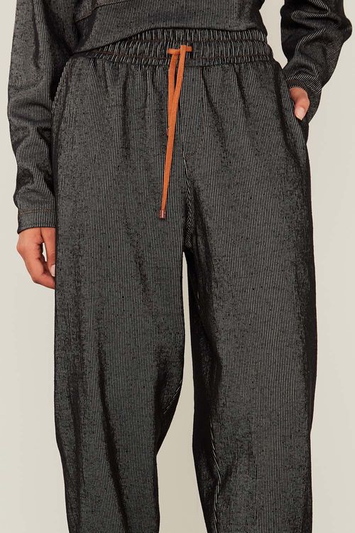Calça Malha Listra Cadarço - Listrado
