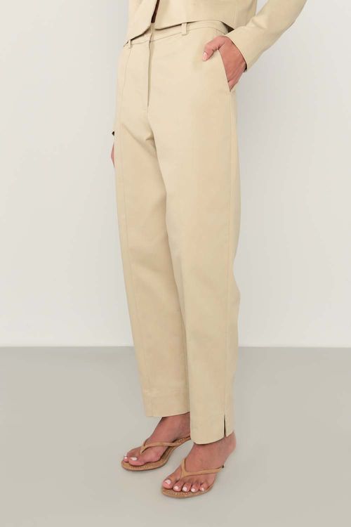 Calça Capri Alfaitaria - Areia